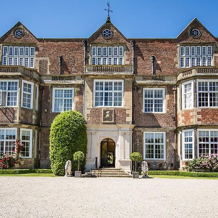 Goldsborough Hall Нерсборо Экстерьер фото
