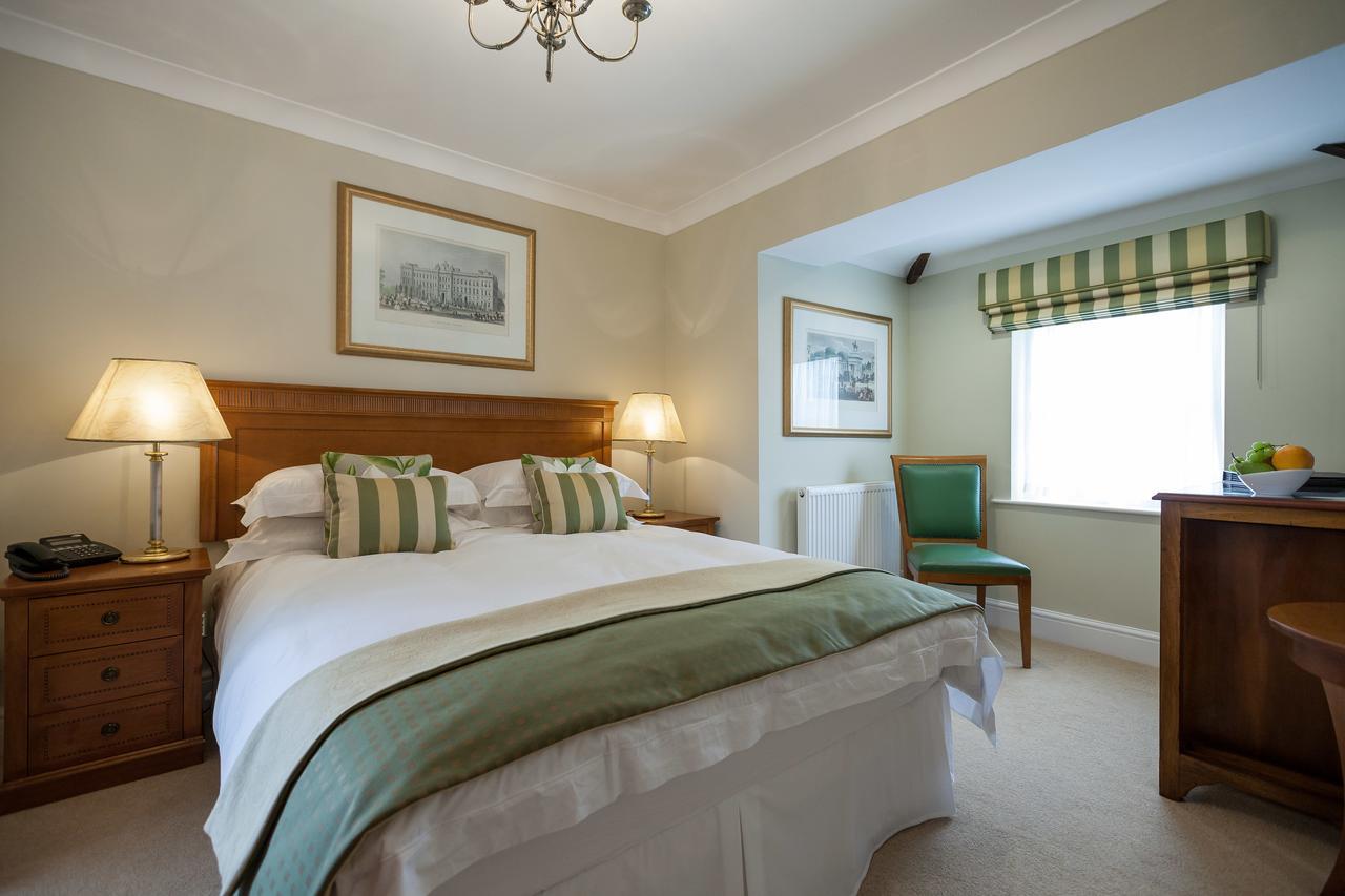 Goldsborough Hall Нерсборо Экстерьер фото